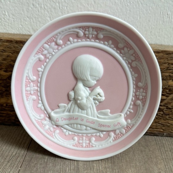 Vintage Precious Moments A Daughter is God’s Special Gift Mini Plate Art - Picture 6 of 13